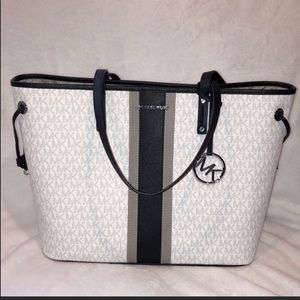 NWOT Michael Kors Jet Set Tote